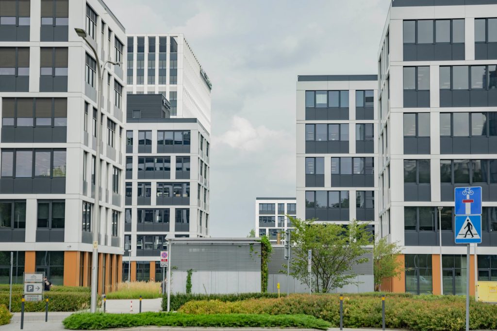 investor strategis pengembangan gedung